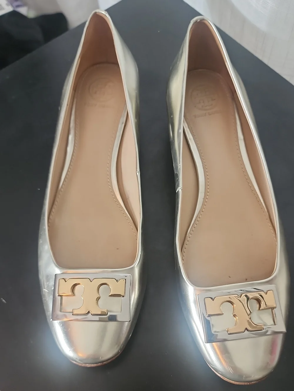 Tory Burch Gigi Silver Gold Metallic Logo Ballet Flats Pumps
